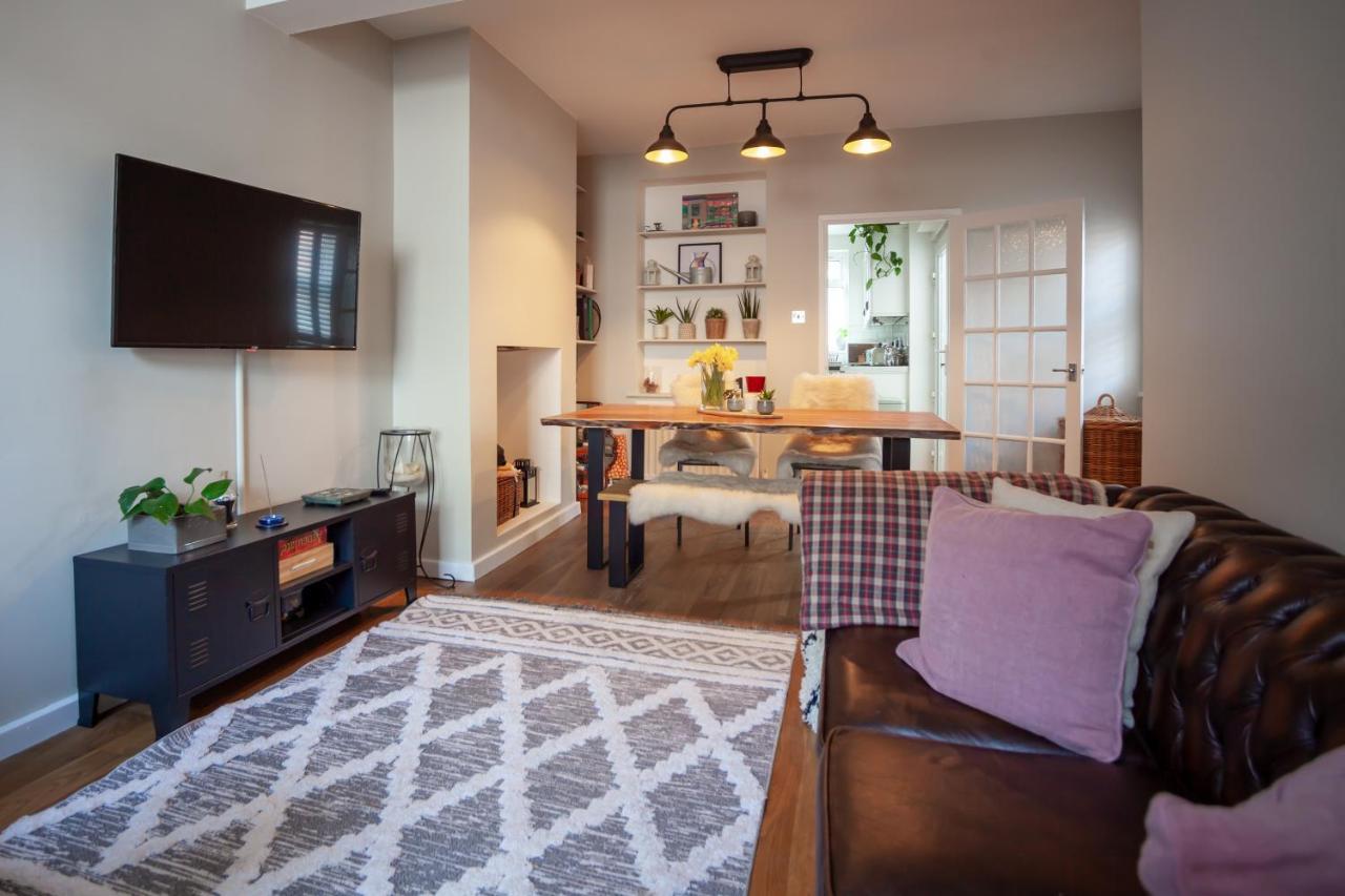 Hereford City - St Owens Terrace - Comfortable & Spacious Well Presented Three Storey House, Perfect For A Weekend Away & Exploring The City On Foot - Hosted By Rentmyhouse Экстерьер фото