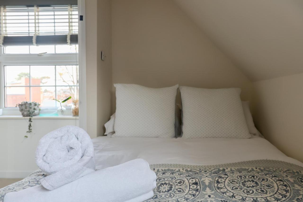 Hereford City - St Owens Terrace - Comfortable & Spacious Well Presented Three Storey House, Perfect For A Weekend Away & Exploring The City On Foot - Hosted By Rentmyhouse Экстерьер фото